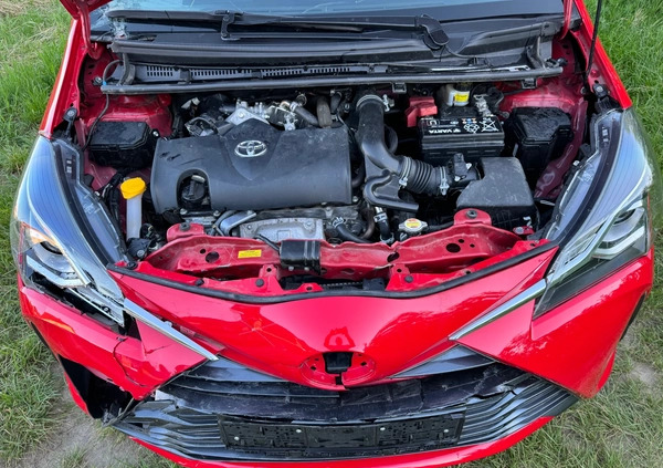 Toyota Yaris cena 30800 przebieg: 27000, rok produkcji 2020 z Nysa małe 92